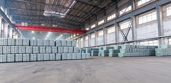 platinum supply in warehouse